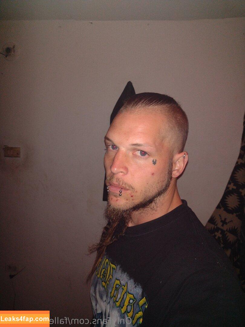 fallenmaster69 / fallenmoon13 leaked photo photo #0031