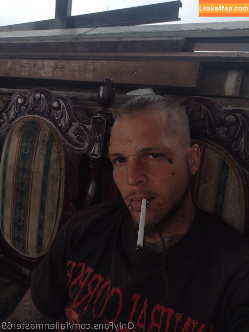 fallenmaster69 / fallenmoon13 leaked photo photo #0035
