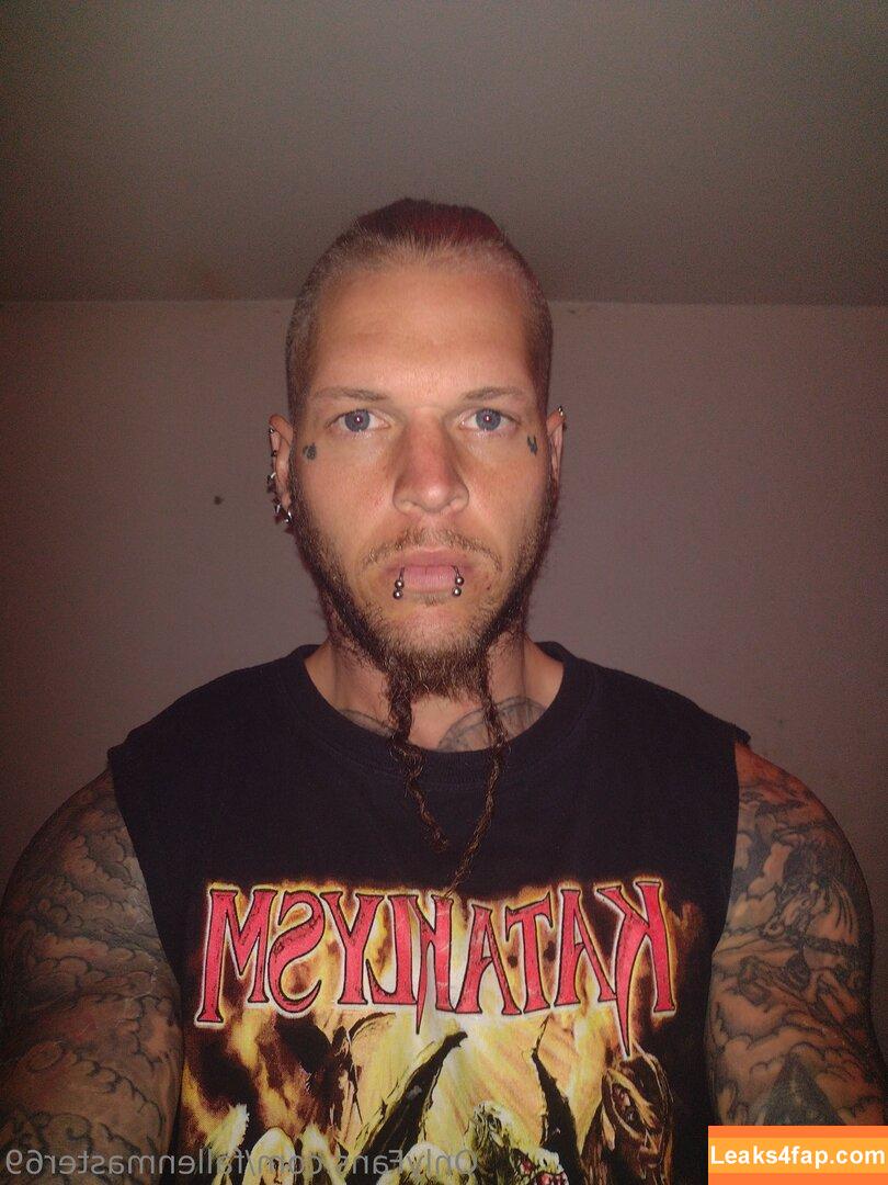 fallenmaster69 / fallenmoon13 leaked photo photo #0039