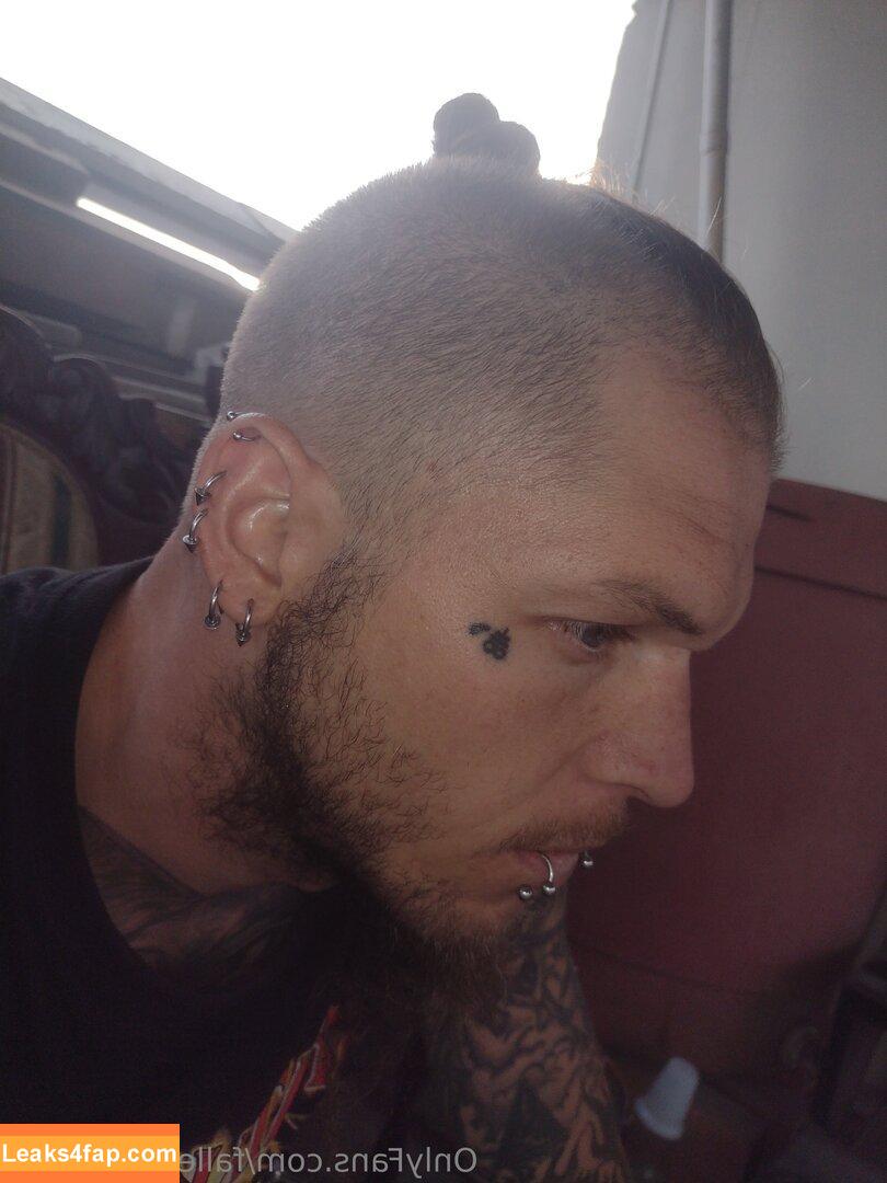 fallenmaster69 / fallenmoon13 leaked photo photo #0047