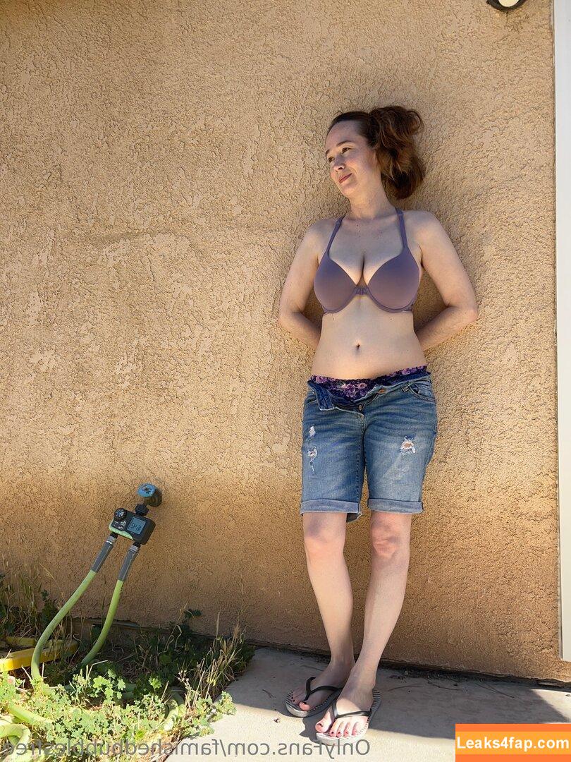 famishedbubblesfree /  leaked photo photo #0058