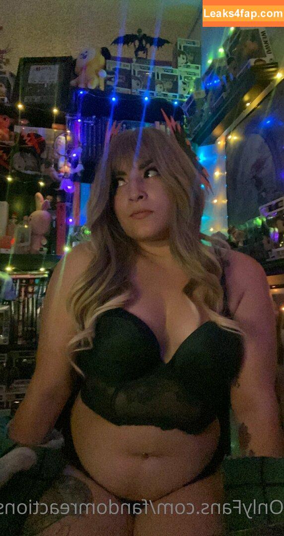 FandomReactions / fandomreactgirls leaked photo photo #0003