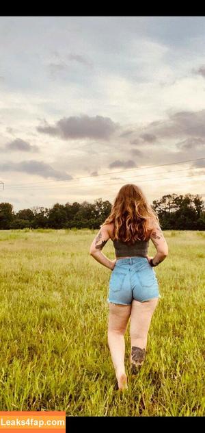 Farm Girl photo #0055