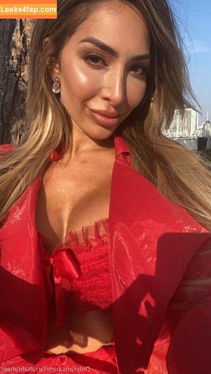 farrahabraham photo #0040