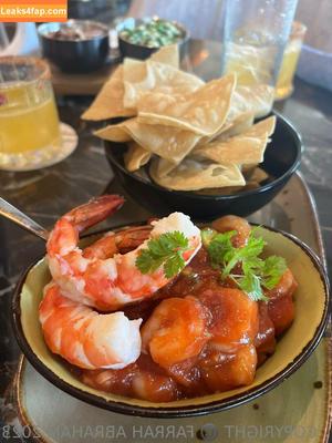 farrahabraham photo #0100