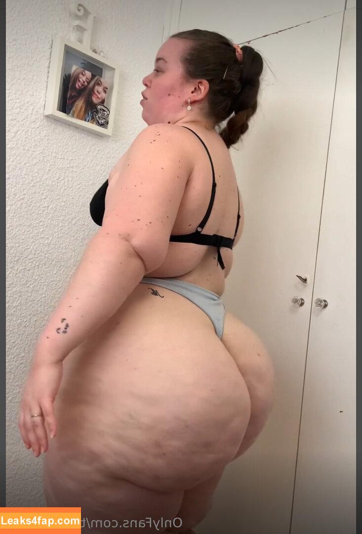 fatbigasstwins /  leaked photo photo #0011
