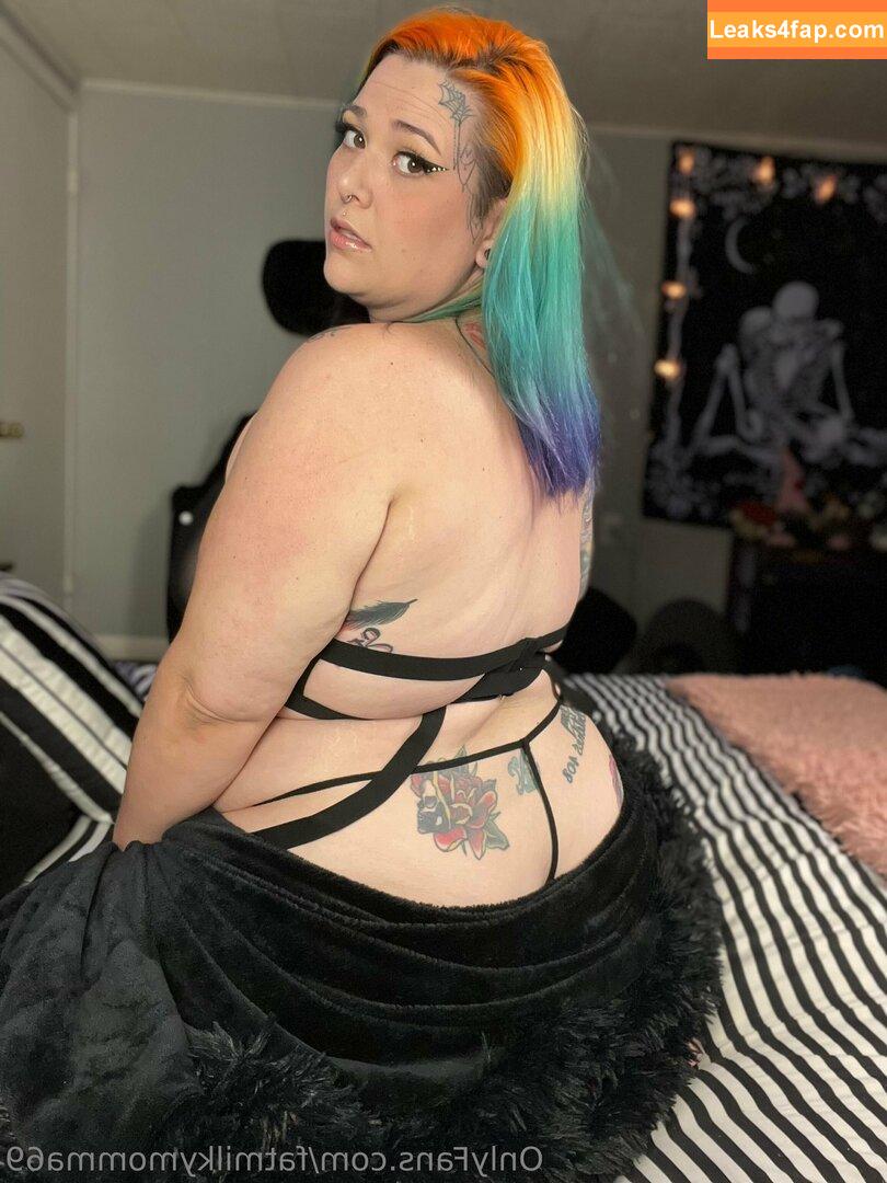 fatmilkymomma69 / fatimmma69 leaked photo photo #0048