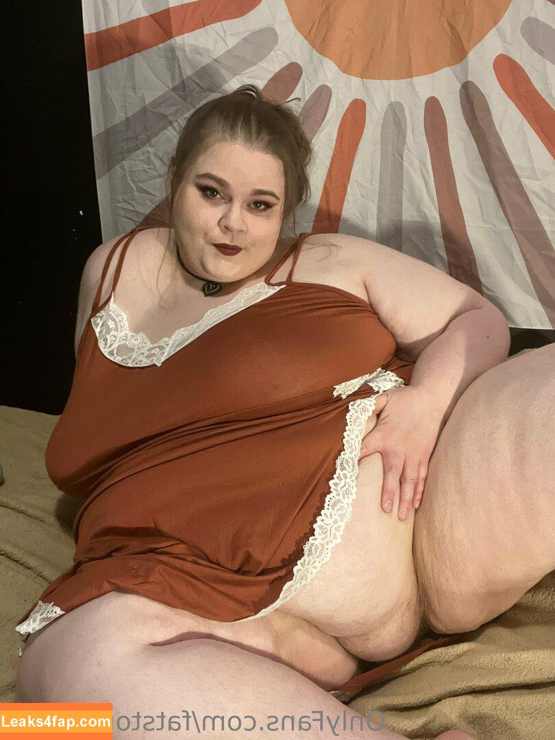 fatstonerchick /  leaked photo photo #0046