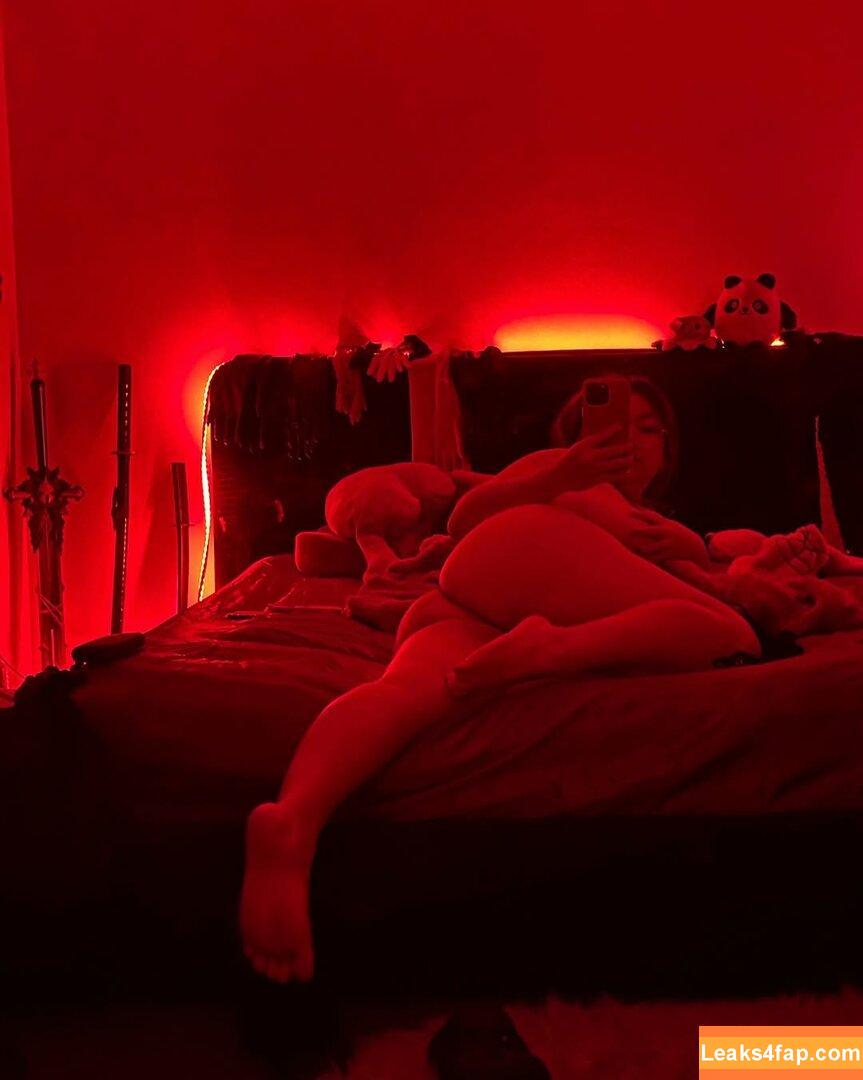 fausefate / onlyredroom / redroombff leaked photo photo #0015