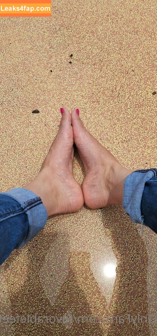 favorablefeet11 / reel leaked photo photo #0019