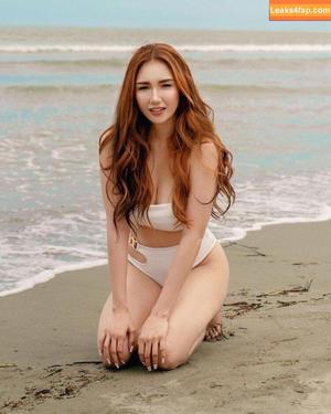 Faye Lorenzo photo #0009