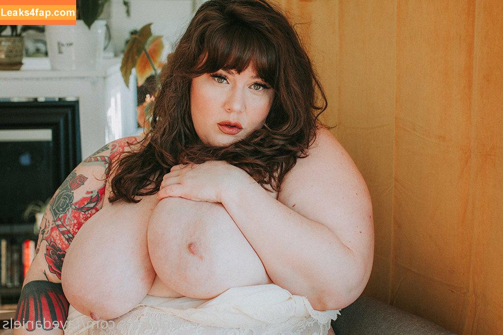 fayedaniels / fayedanielsbbw leaked photo photo #0132