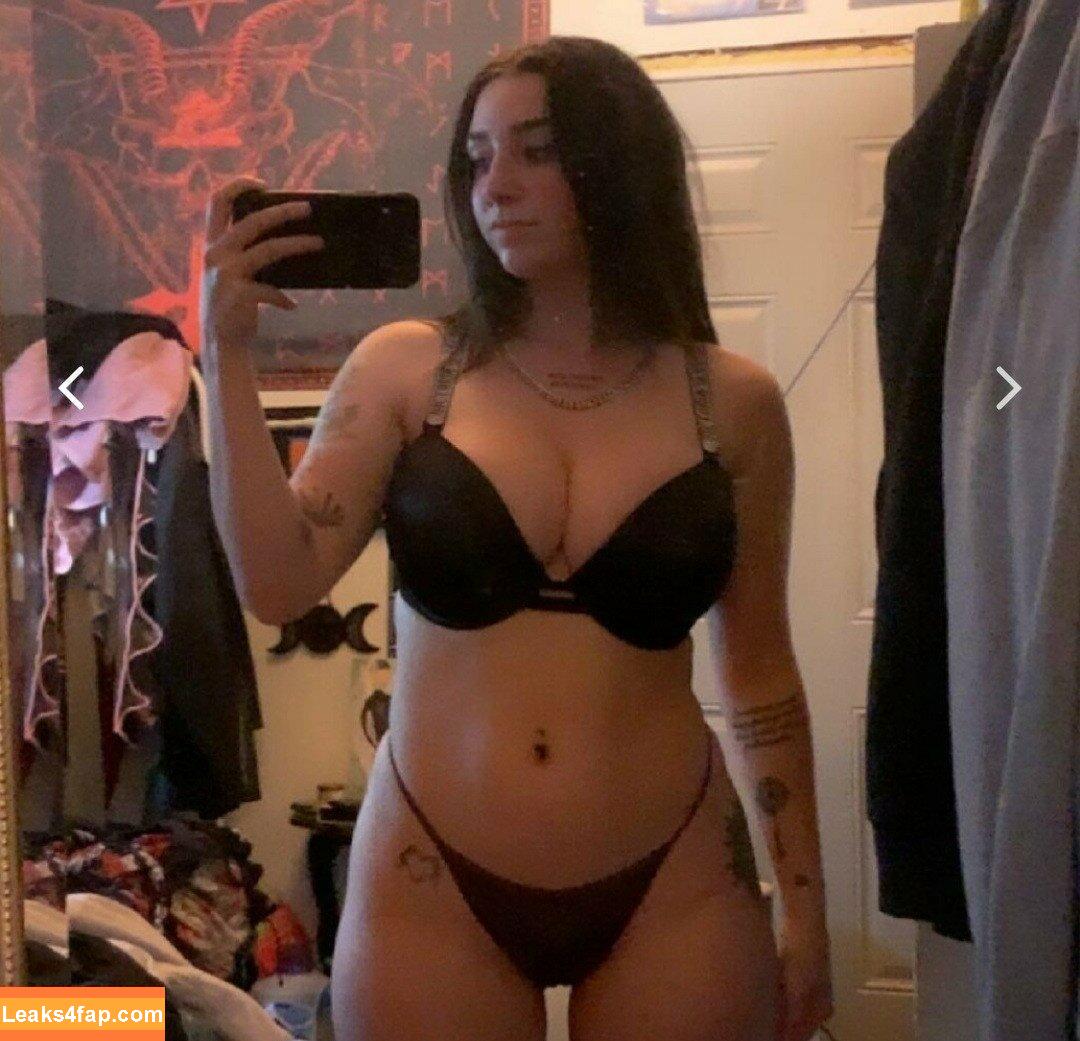 Fayp102 / emma.petch_ / rawwwb_ leaked photo photo #0039