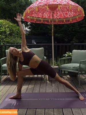 Fearne Cotton photo #0094