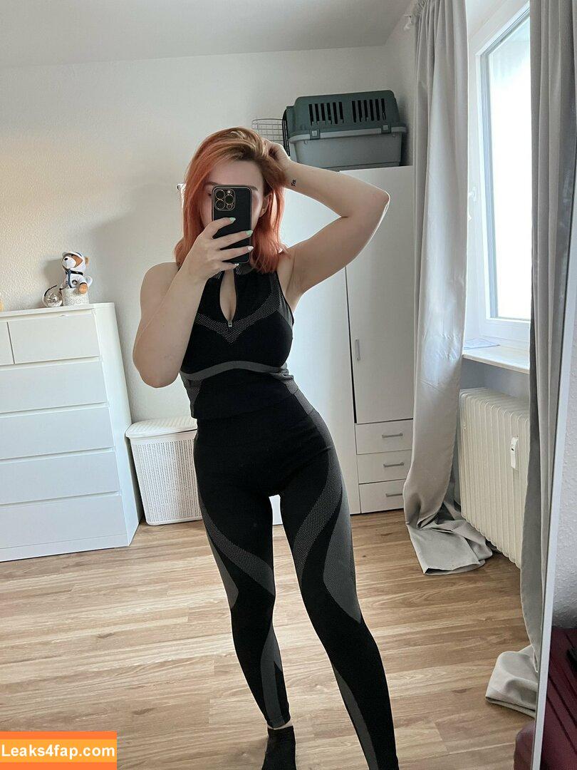 Feedeline / Feli / feedeline_ / itsonly_feli leaked photo photo #0005