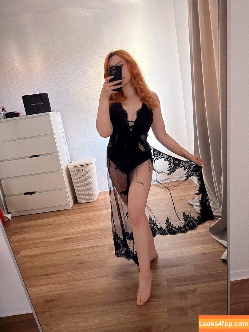 Feedeline / Feli / feedeline_ / itsonly_feli leaked photo photo #0017
