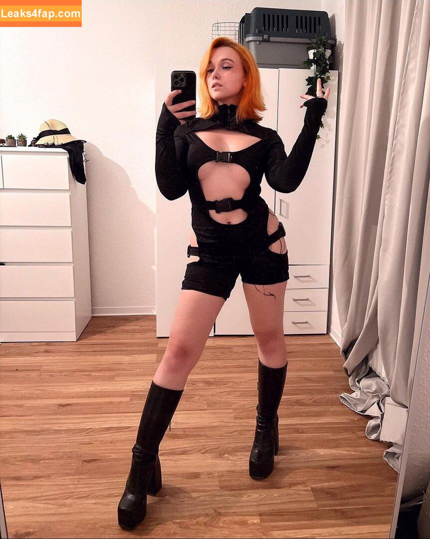Feedeline / Feli / feedeline_ / itsonly_feli leaked photo photo #0030
