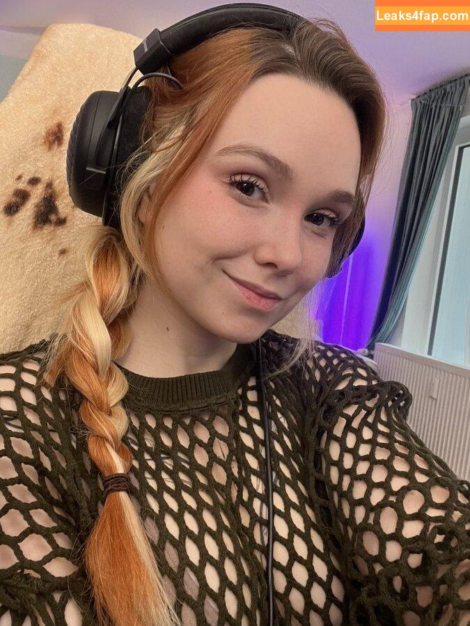 Feedeline / Feli / feedeline_ / itsonly_feli leaked photo photo #0243