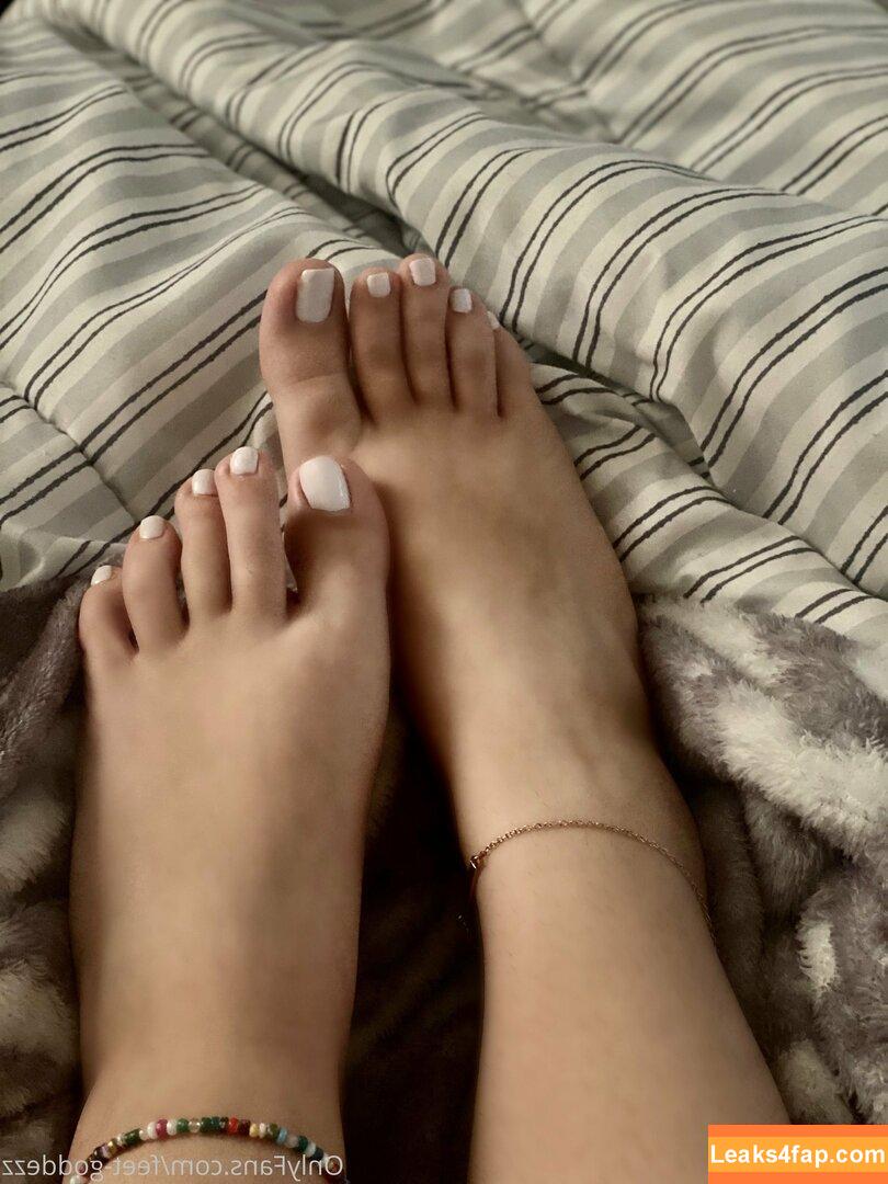 feet-goddezz / foot.goddess16 leaked photo photo #0040