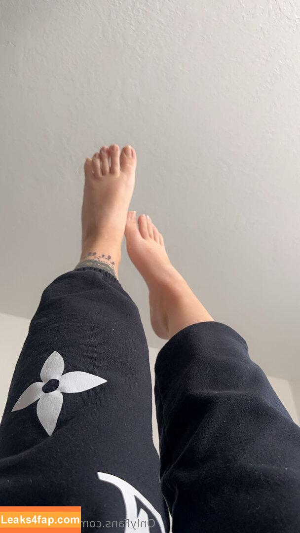 feet-goddezz / foot.goddess16 leaked photo photo #0079