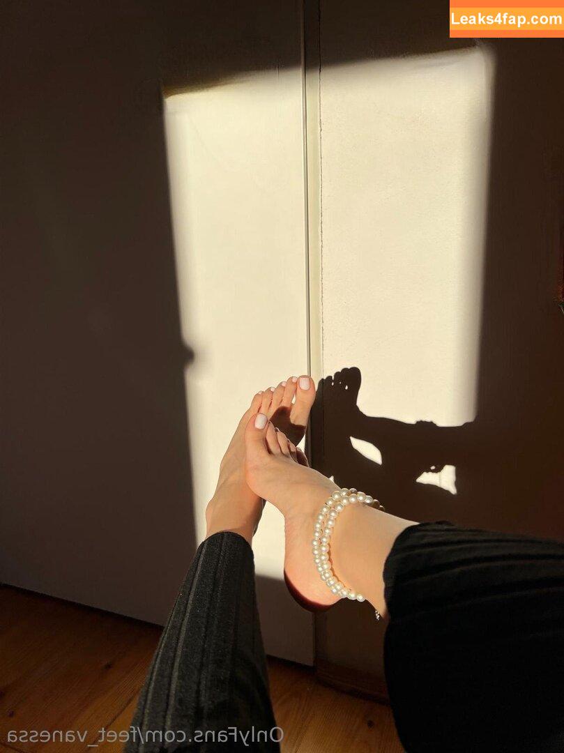 feet_vanessa /  leaked photo photo #0016