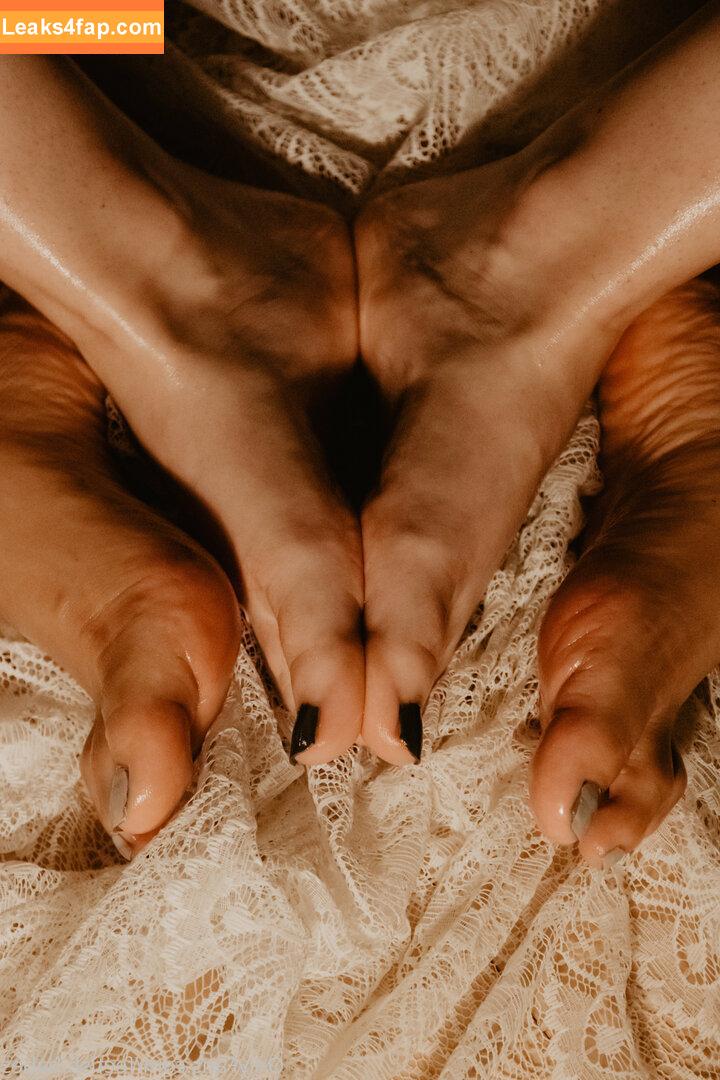 feetish.babes / girlsfootfetish слитое фото фото #0001