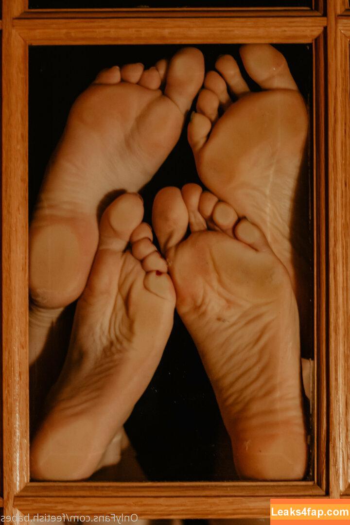 feetish.babes / girlsfootfetish leaked photo photo #0010