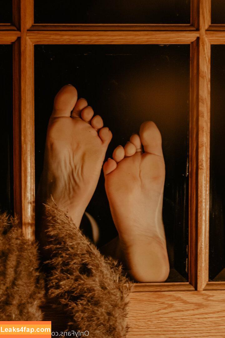 feetish.babes / girlsfootfetish leaked photo photo #0014