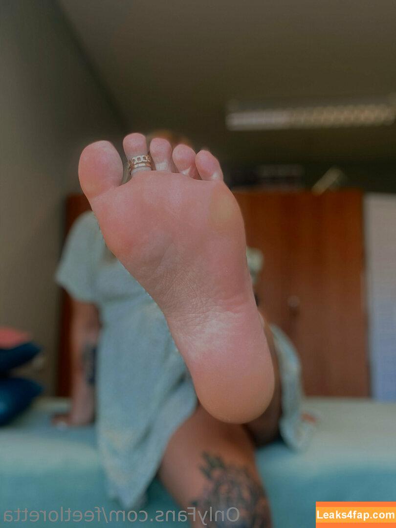 feetloretta / amoreloretta leaked photo photo #0056