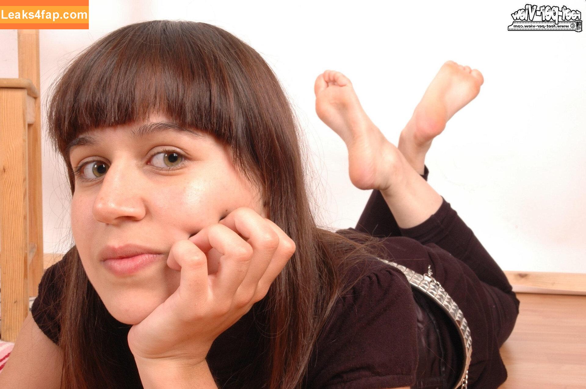 Feetperview / Sockenmädchen /  leaked photo photo #0058