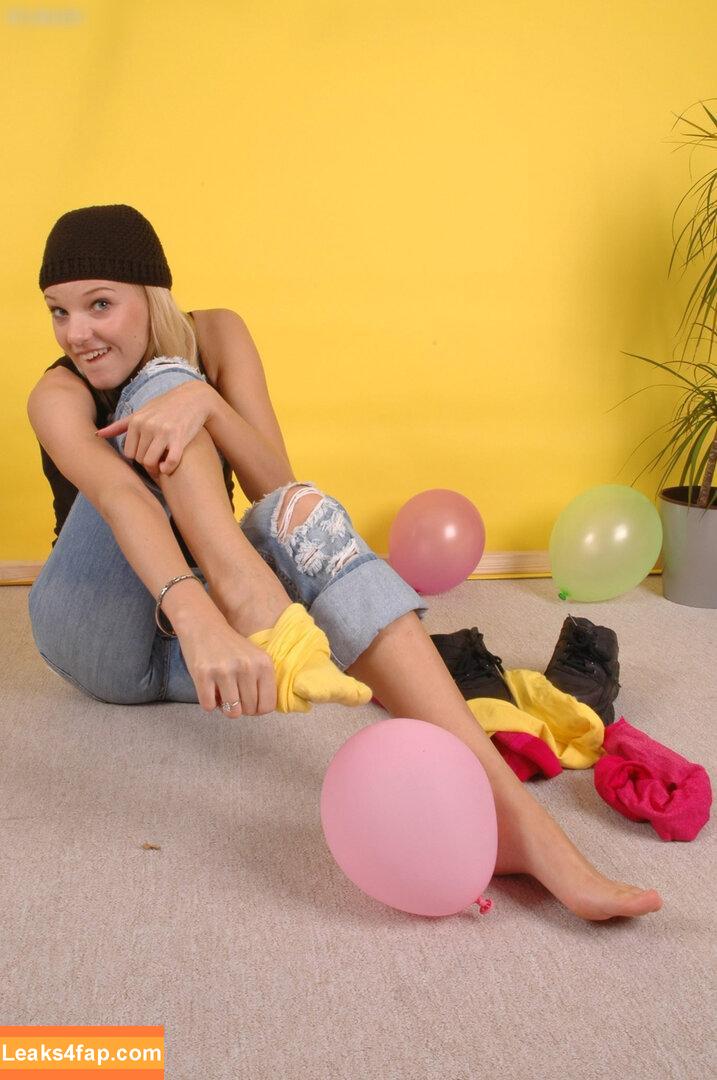 Feetperview / Sockenmädchen /  leaked photo photo #0445