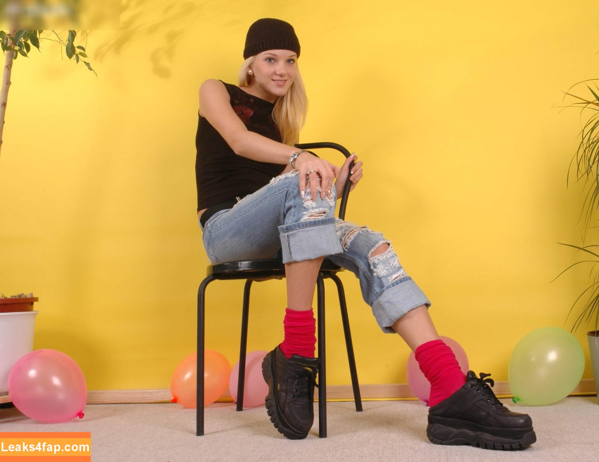 Feetperview / Sockenmädchen /  leaked photo photo #0446