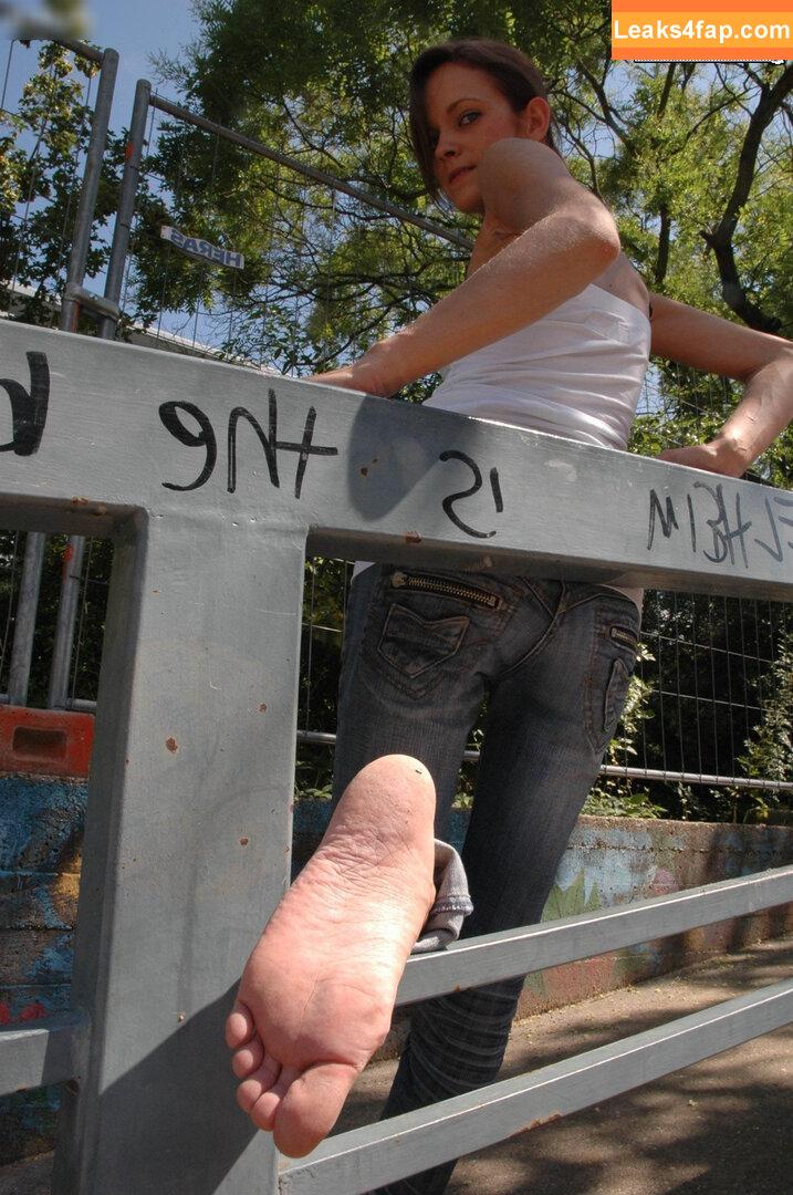 Feetperview / Sockenmädchen /  leaked photo photo #0625