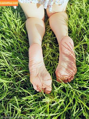 Feetvampire photo #0042