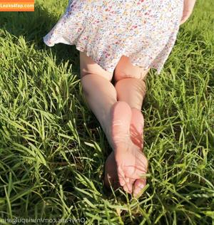 Feetvampire photo #0043