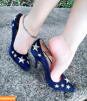 Feetvampire photo #0131