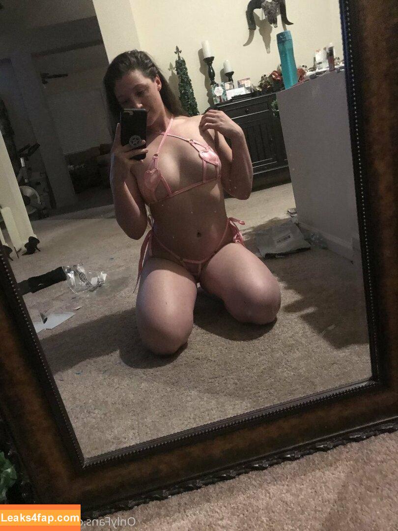 Feisty Vee / feisty_vee leaked photo photo #0034