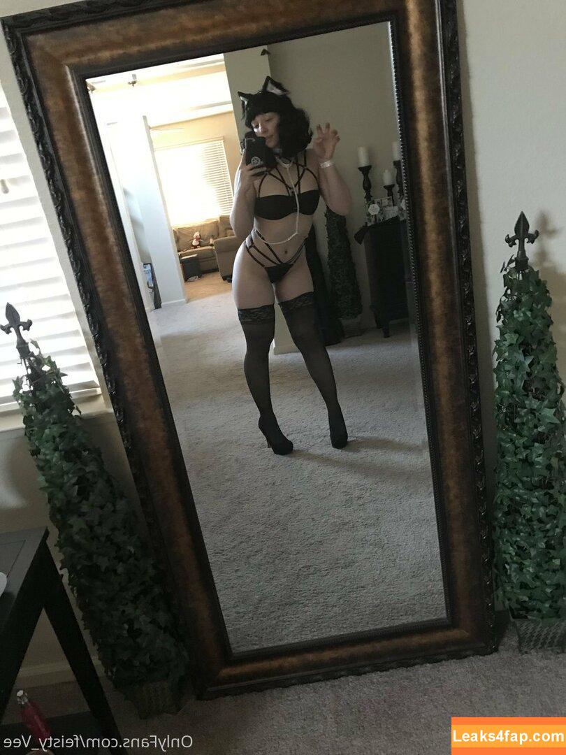 Feisty Vee / feisty_vee leaked photo photo #0036