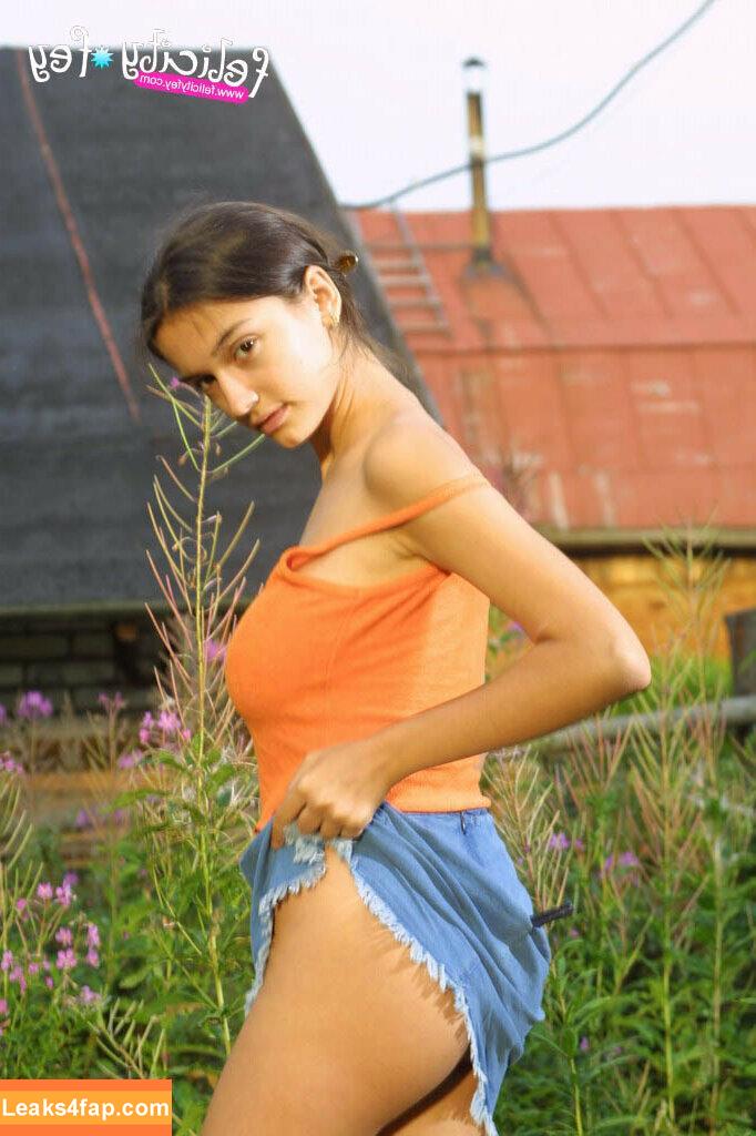 Felicity Fey / felicityfeypage слитое фото фото #0913
