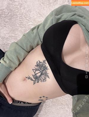 Feliz R. Nicole photo #0718