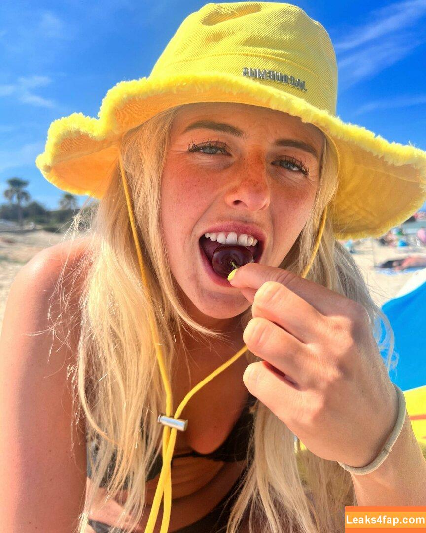 Female Football / girlsontheball / soccer players leaked photo photo #0069