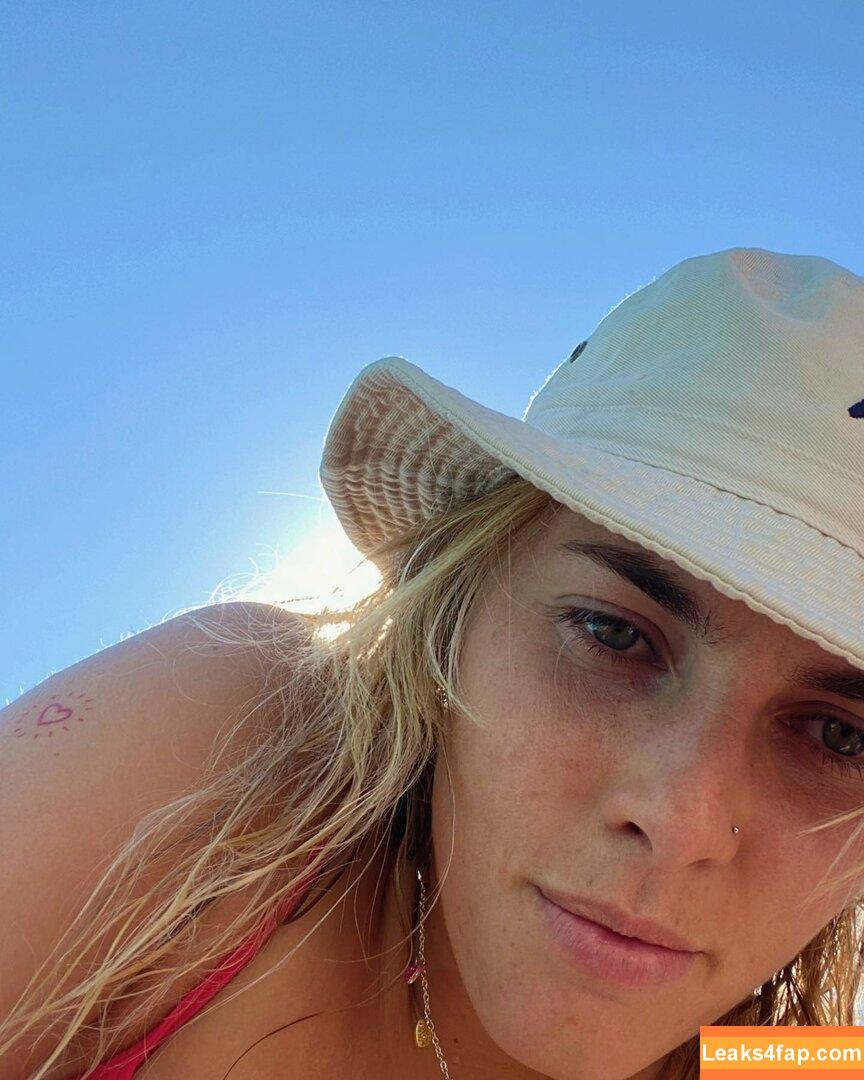 Female Football / girlsontheball / soccer players leaked photo photo #0100