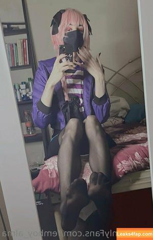 femboy_alma photo #0021