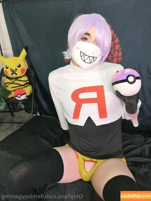 femboygaming photo #0148