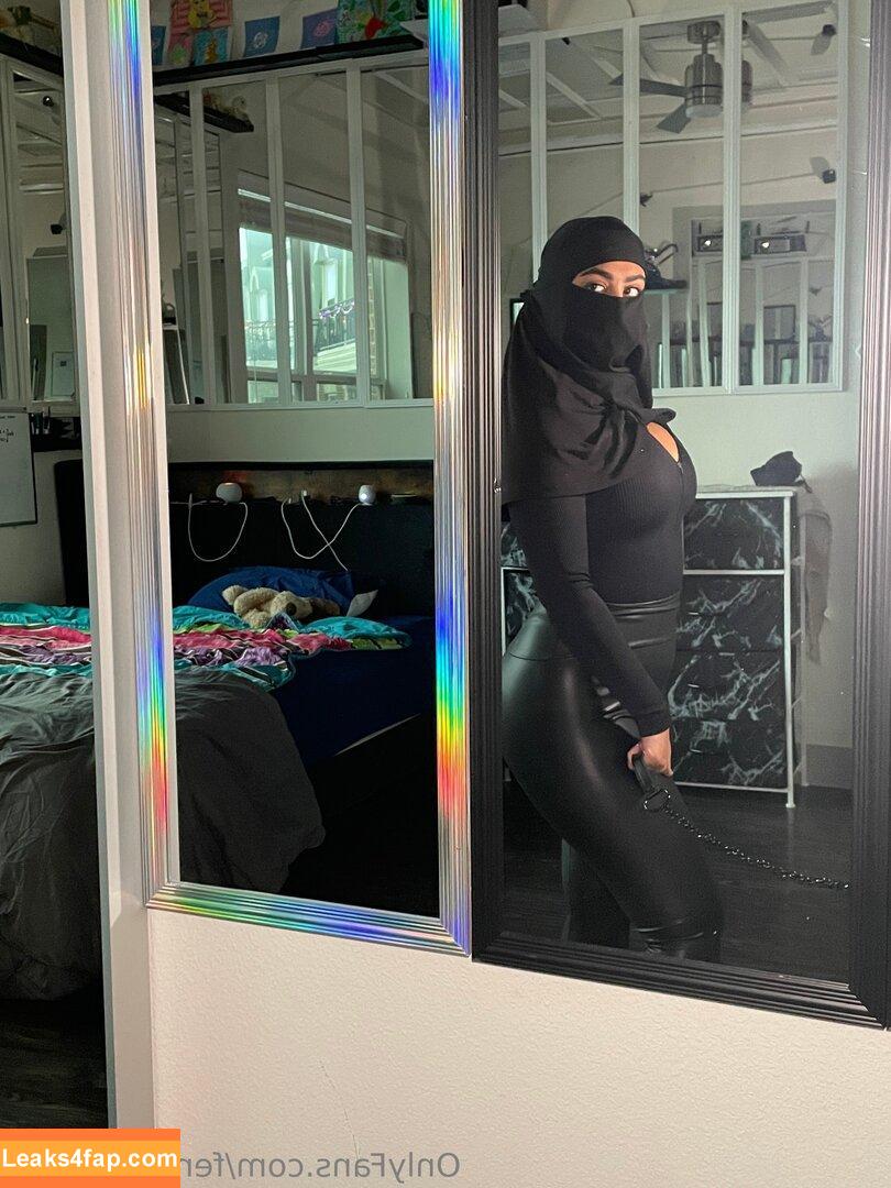 femdomhijabi / goddessniqabi leaked photo photo #0003