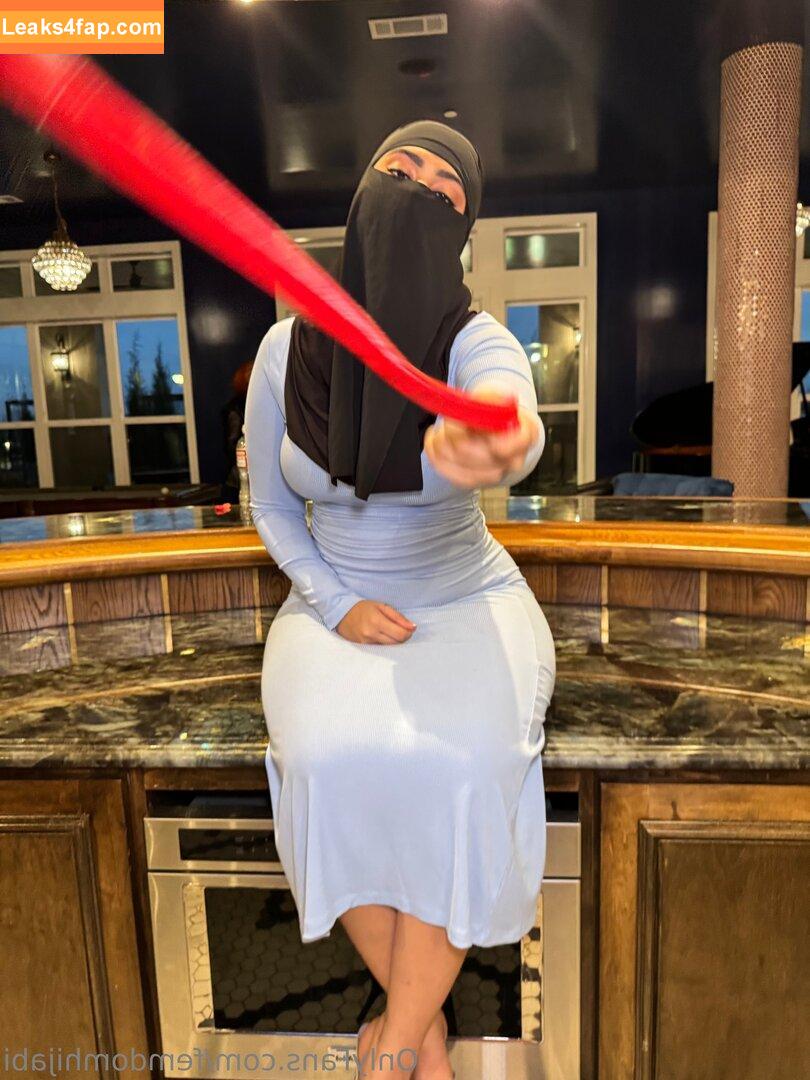 femdomhijabi / goddessniqabi leaked photo photo #0006