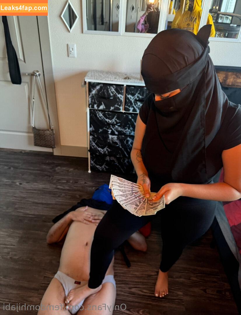 femdomhijabi / goddessniqabi leaked photo photo #0018