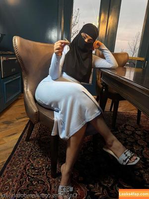 femdomhijabi photo #0009