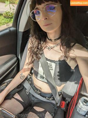 Femme Punk photo #0021
