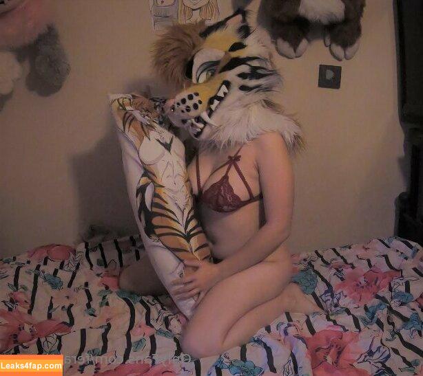 feral.tigress /  leaked photo photo #0043